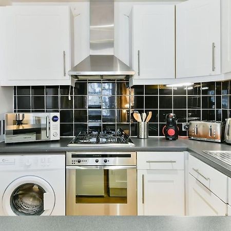 Knightsbridge Stylish Two Bedroom Apartment London Exterior photo