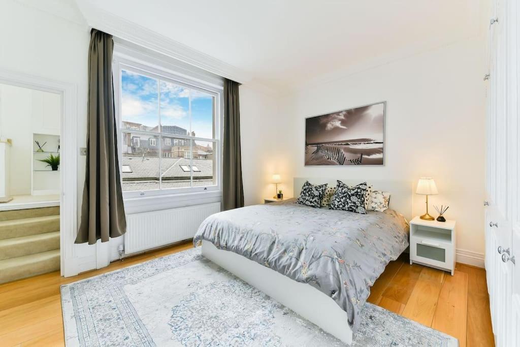 Knightsbridge Stylish Two Bedroom Apartment London Exterior photo