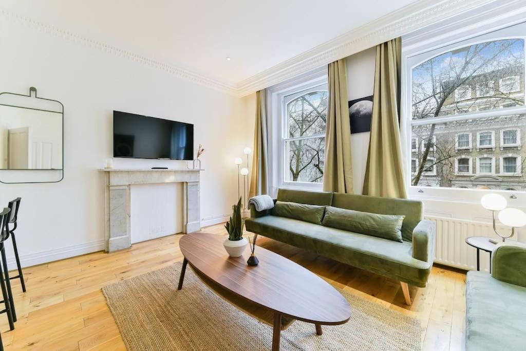 Knightsbridge Stylish Two Bedroom Apartment London Exterior photo
